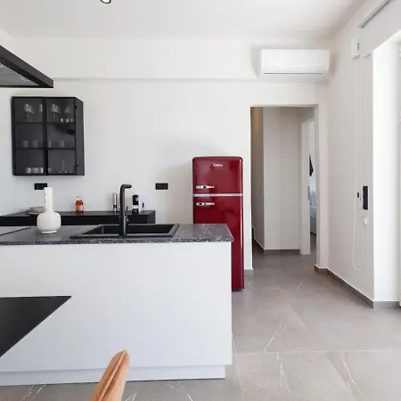 Villa Family Casa Filo Rosso With Private Pool , 200m To The *
