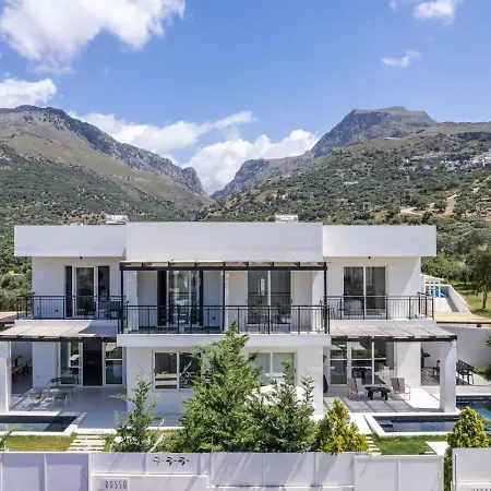 Villa Family Casa Filo Rosso With Private Pool , 200m To The