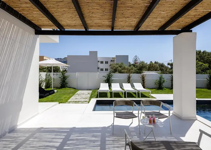 Villa Family Casa Filo Rosso With Private Pool , 200m To The