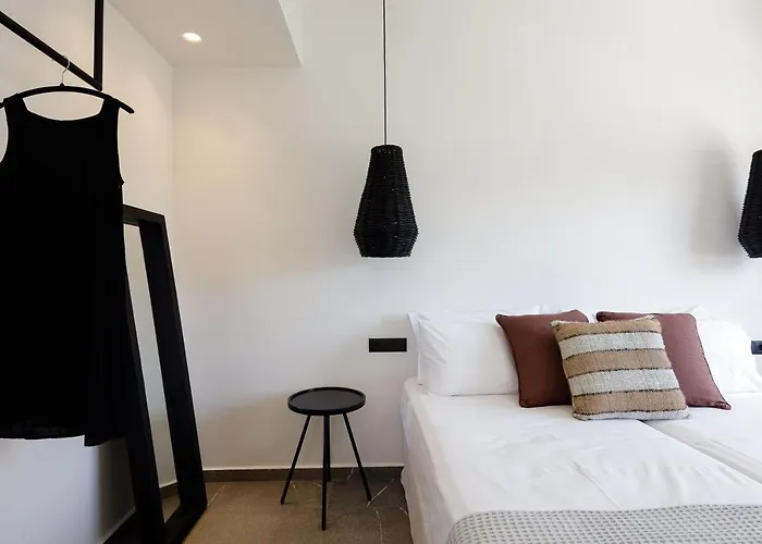 Family Casa Filo Rosso With Private Pool , 200m To The Rethymno (Crete)